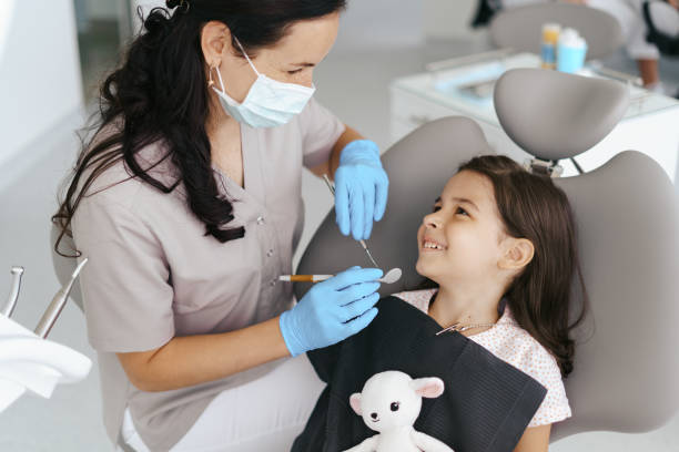 Best Emergency Tooth Extraction in Carpentersvle, IL